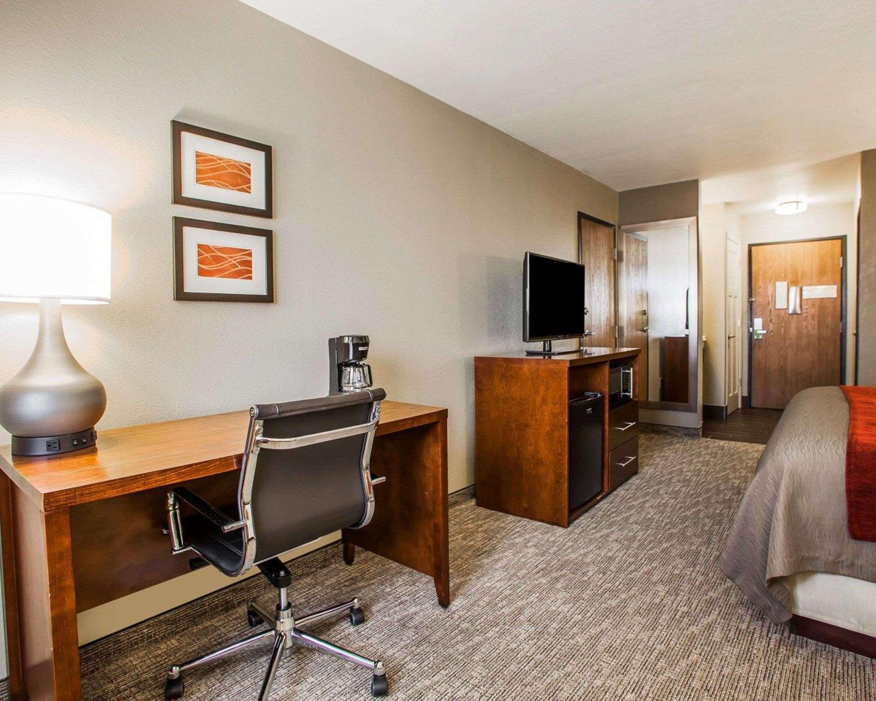 Comfort Inn Marshalltown South Exterior foto